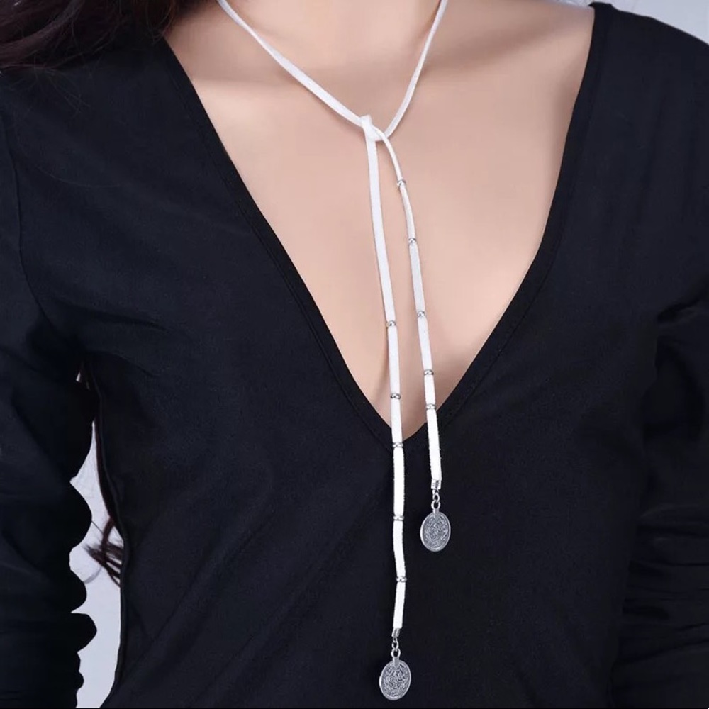 🎉 New White & Silver Coin Drop Boho Necklace